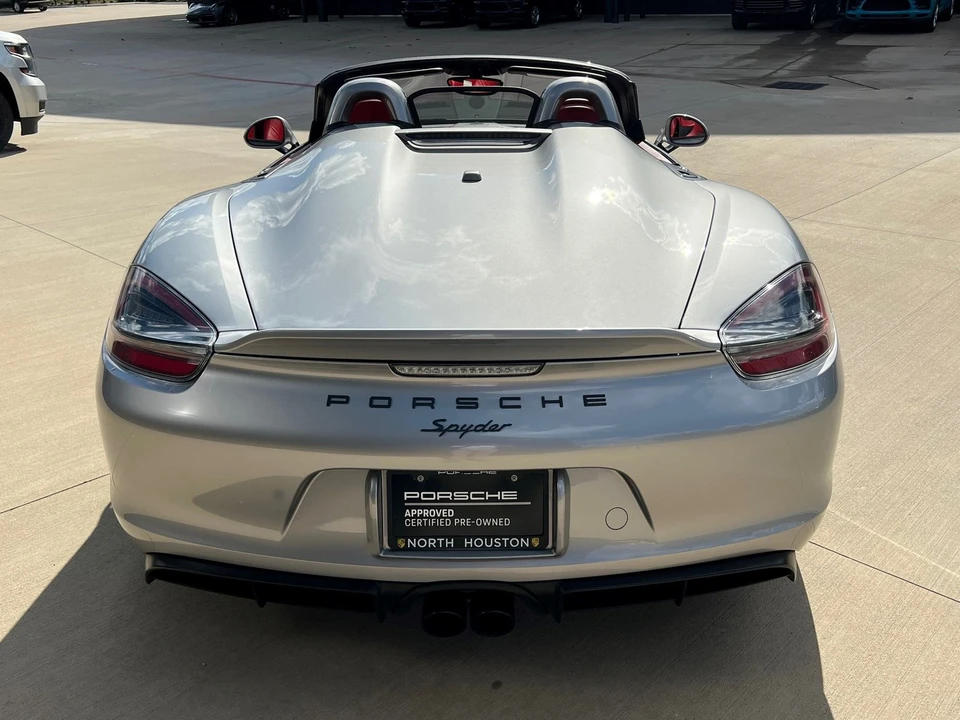 2016 Porsche 981 Boxster Spyder - Image 8 of 18