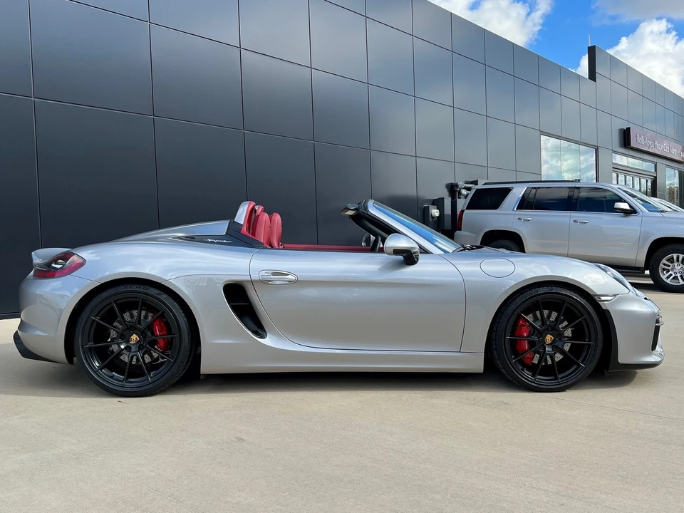 2016 Porsche 981 Boxster Spyder - Image 10 of 18