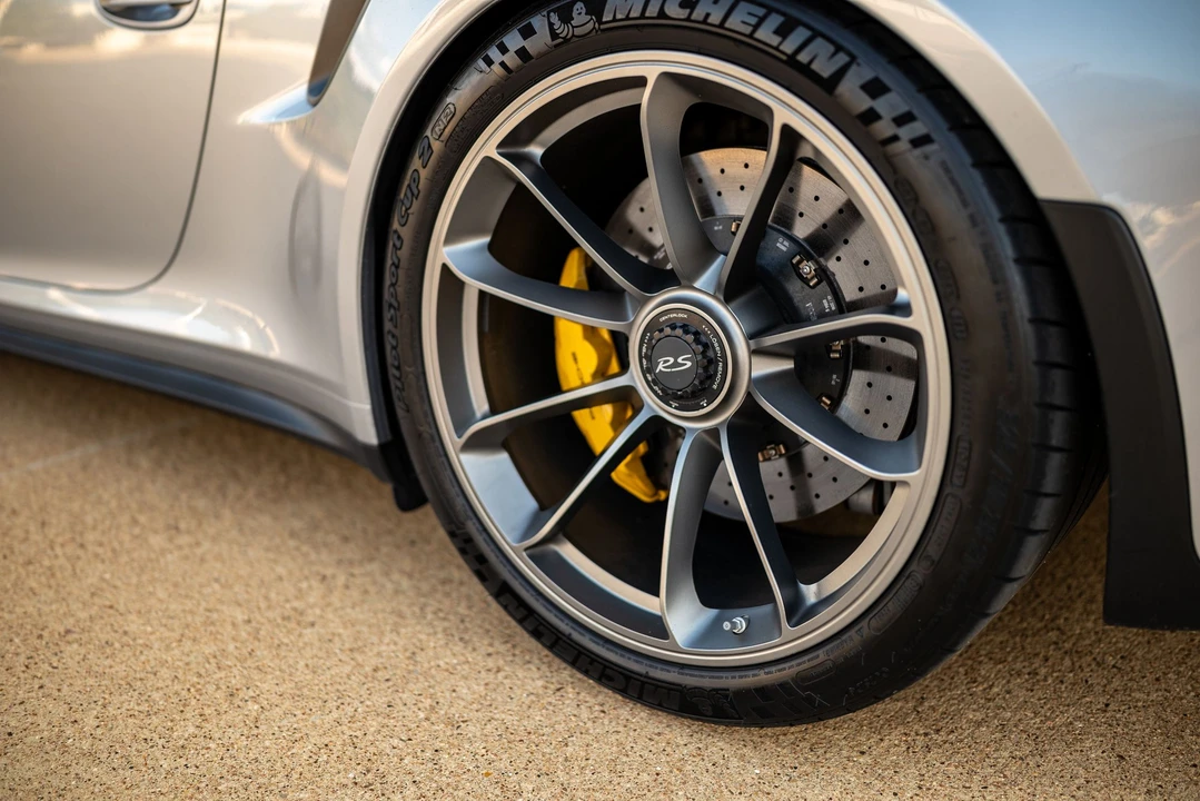 2016 Porsche 991 GT3 RS - Image 17 of 24