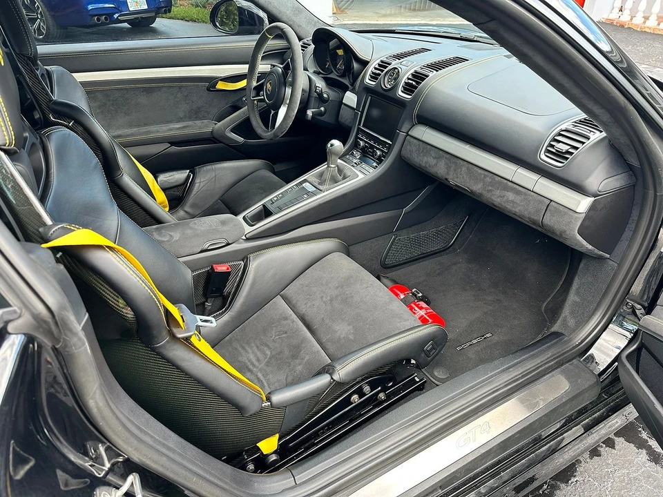 2016 Porsche 981 Cayman GT4 - Image 6 of 12