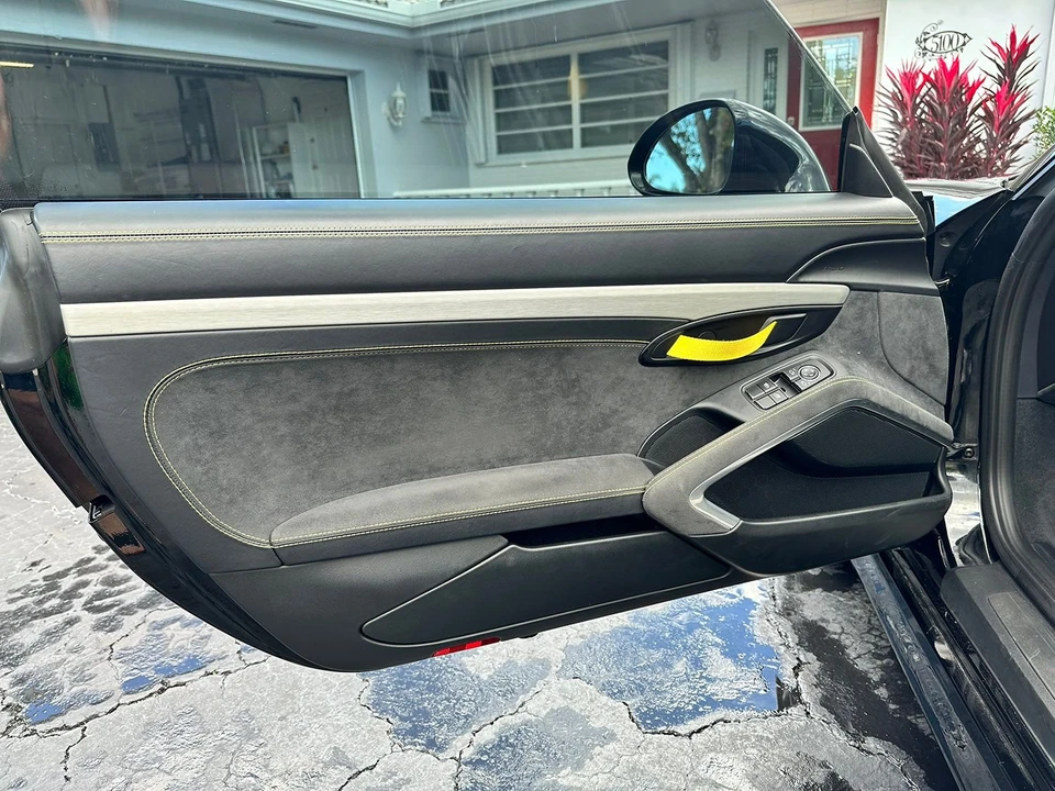 2016 Porsche 981 Cayman GT4 - Image 7 of 12