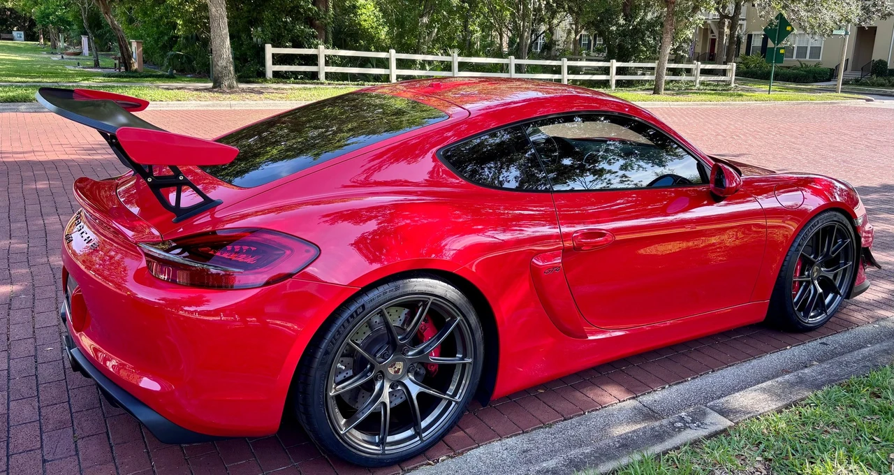 2016 Porsche 981 Cayman GT4 - Image 4 of 5