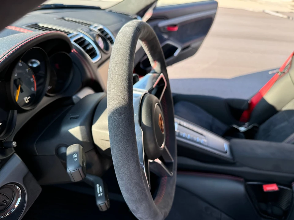 2016 Porsche 981 Cayman GT4 - Image 11 of 14