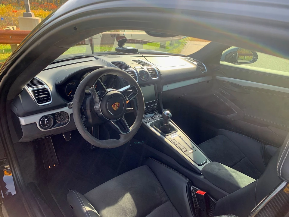 2016 Porsche 981 Cayman GT4 - Image 7 of 11
