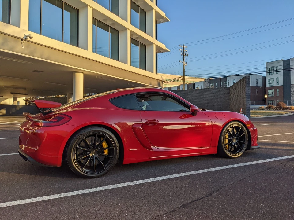 2016 Porsche 981 Cayman GT4 - Image 14 of 31