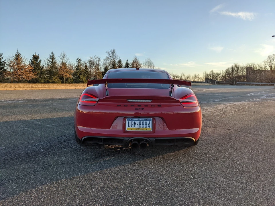 2016 Porsche 981 Cayman GT4 - Image 9 of 31