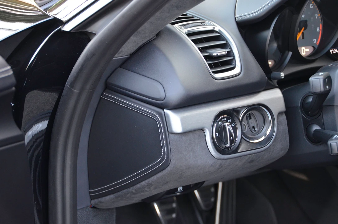 2016 Porsche 981 Cayman GT4 - Image 6 of 12