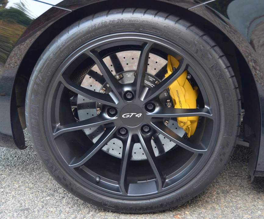 2016 Porsche 981 Cayman GT4 - Image 8 of 12