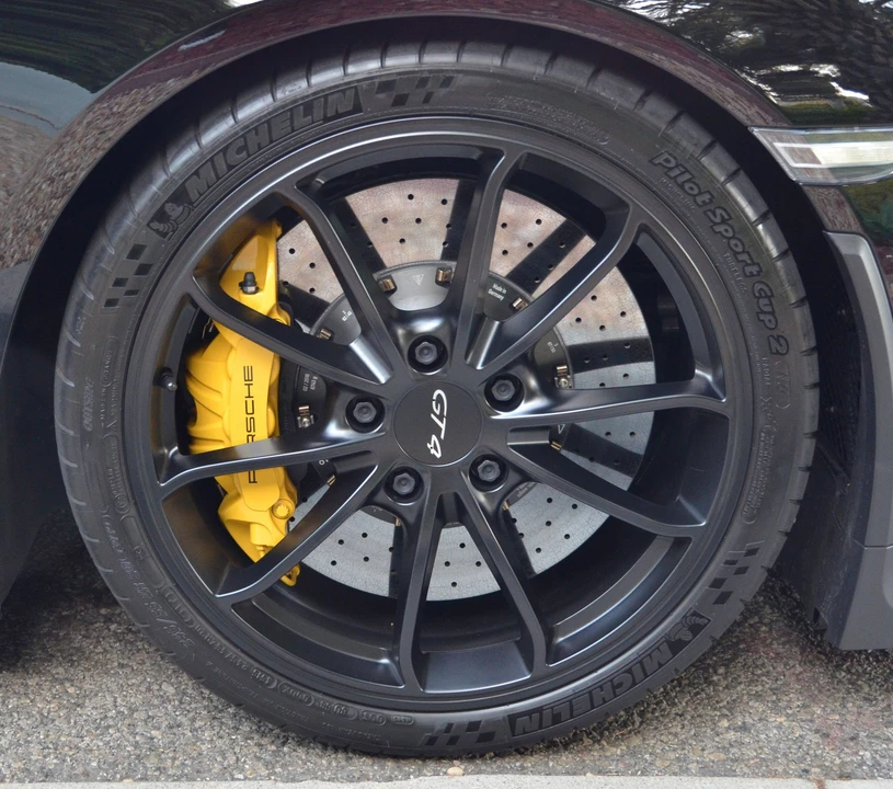 2016 Porsche 981 Cayman GT4 - Image 9 of 12
