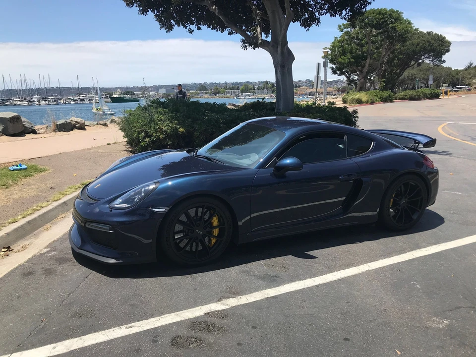 2016 Porsche 981 Cayman GT4 - Image 4 of 21