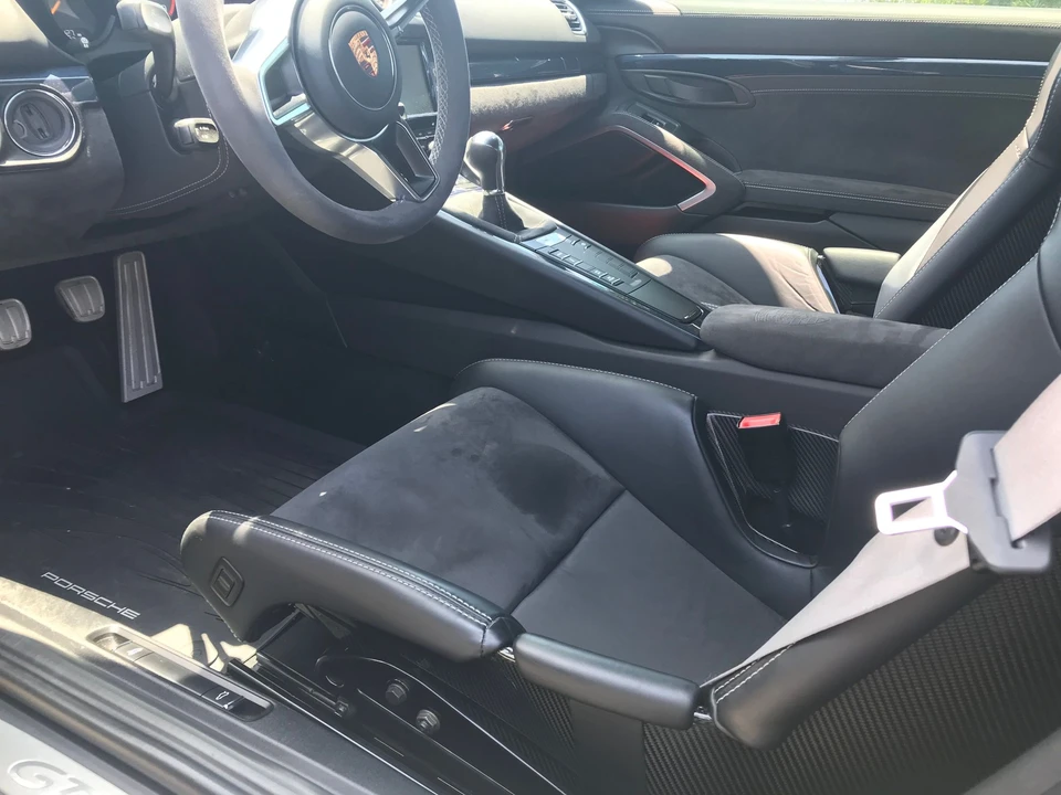2016 Porsche 981 Cayman GT4 - Image 11 of 21