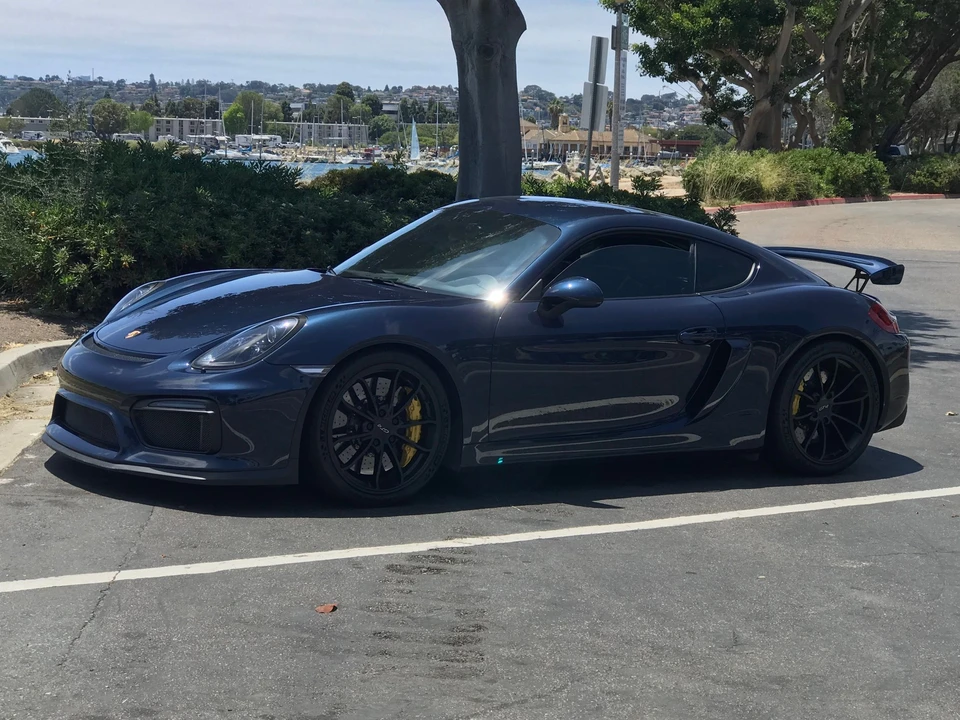 2016 Porsche 981 Cayman GT4 - Image 19 of 21
