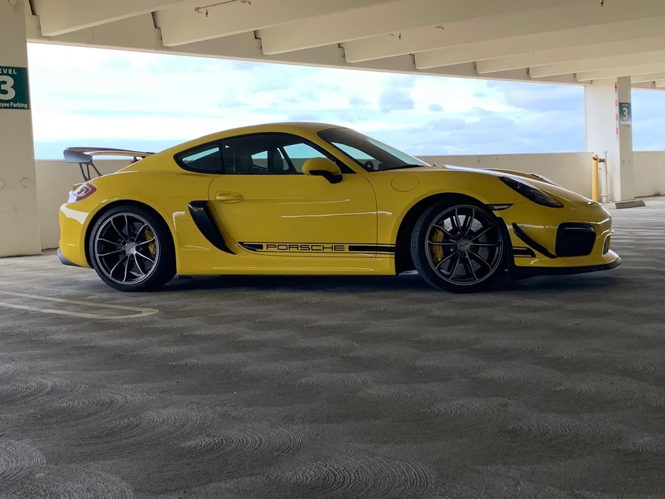 2016 Porsche 981 Cayman GT4 - Image 3 of 15