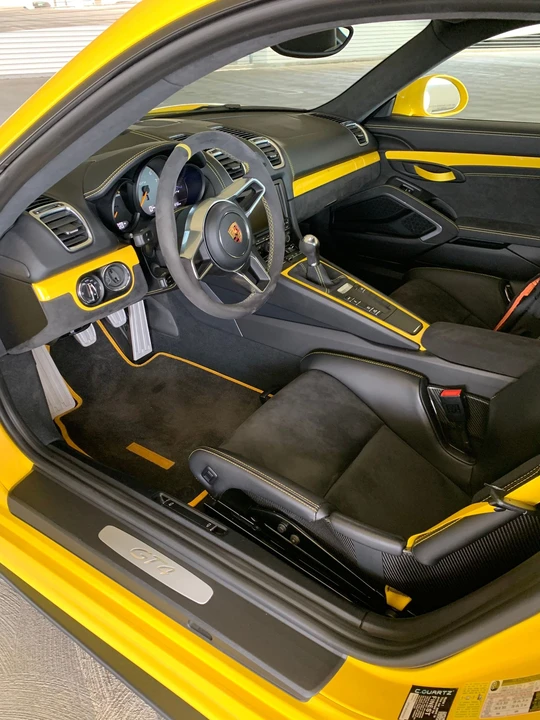 2016 Porsche 981 Cayman GT4 - Image 4 of 15