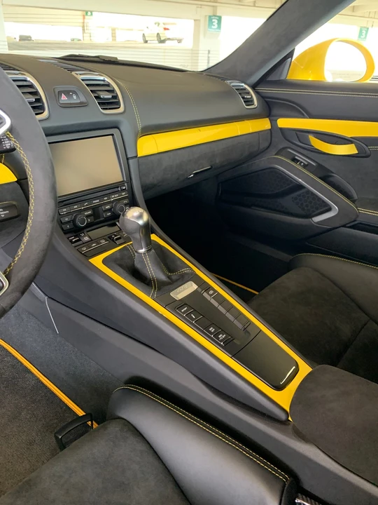2016 Porsche 981 Cayman GT4 - Image 5 of 15
