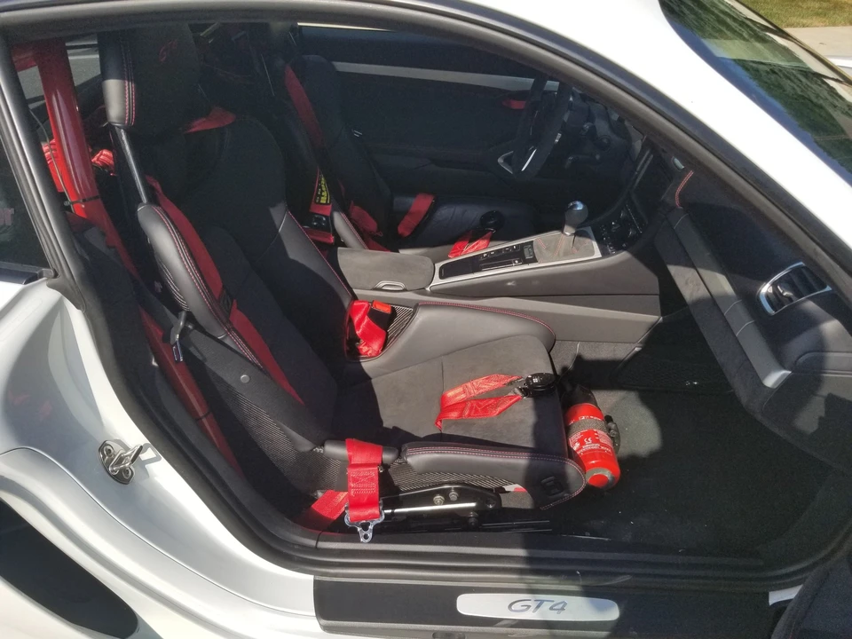 2016 Porsche 981 Cayman GT4 - Image 9 of 15