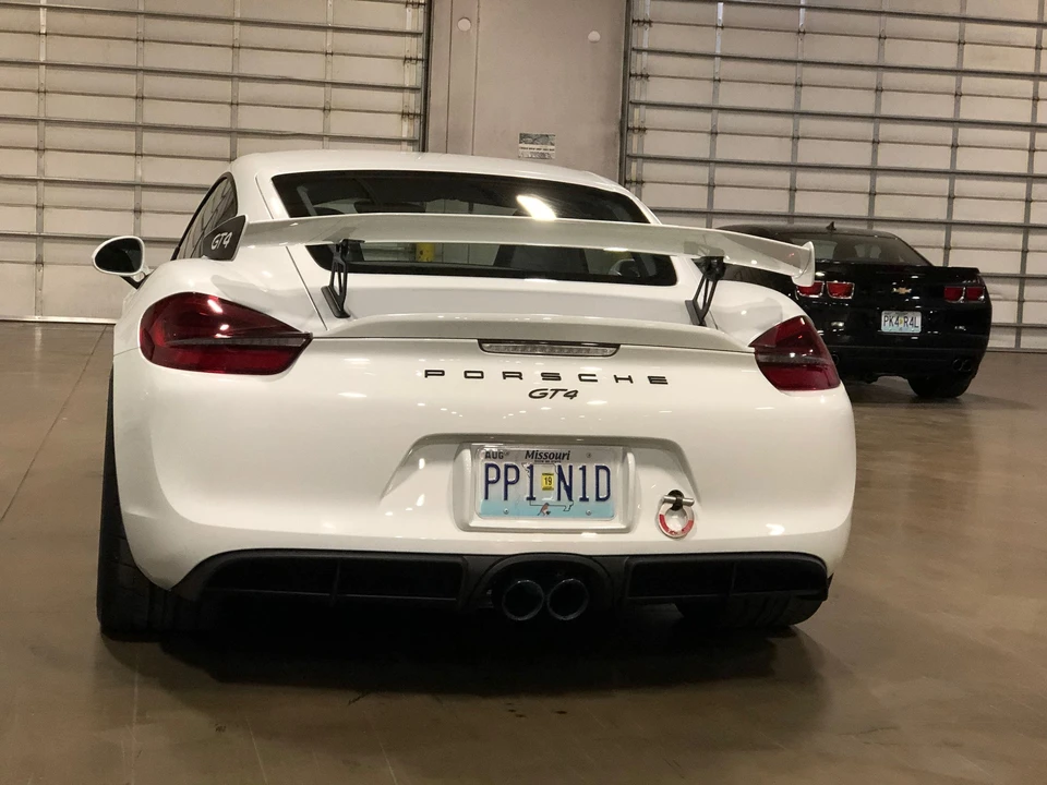2016 Porsche 981 Cayman GT4 - Image 5 of 22