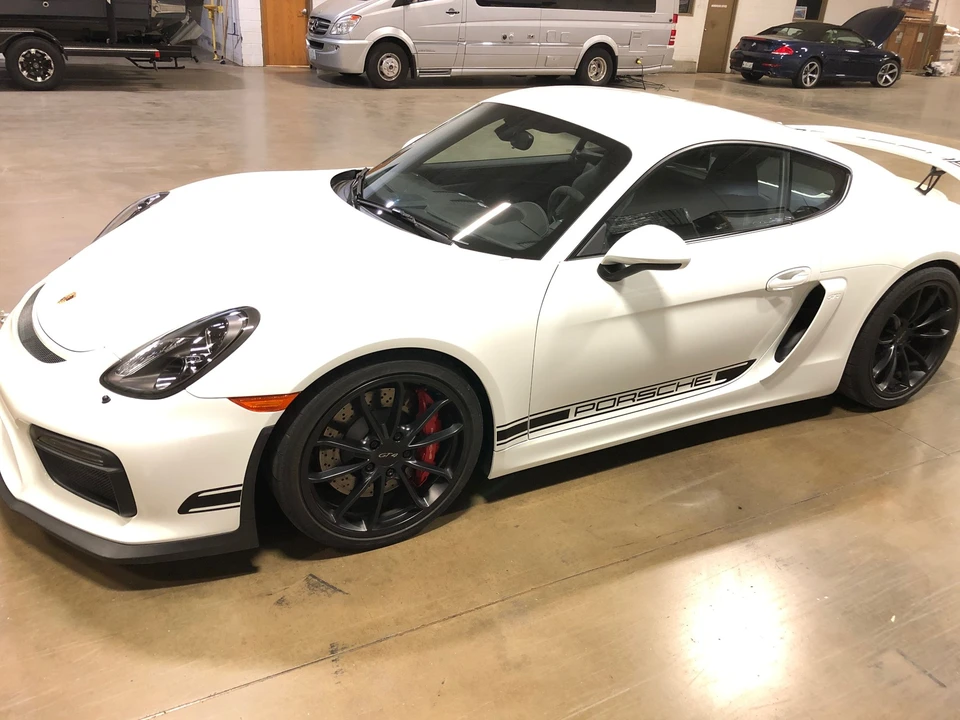 2016 Porsche 981 Cayman GT4 - Image 6 of 22
