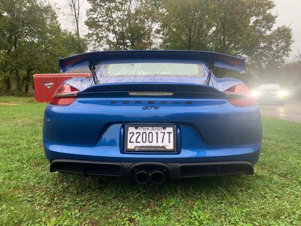 2016 Porsche 981 Cayman GT4 - Image 4 of 19