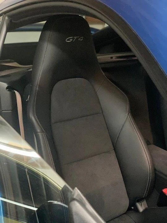 2016 Porsche 981 Cayman GT4 - Image 8 of 19