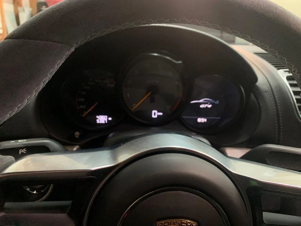 2016 Porsche 981 Cayman GT4 - Image 10 of 19