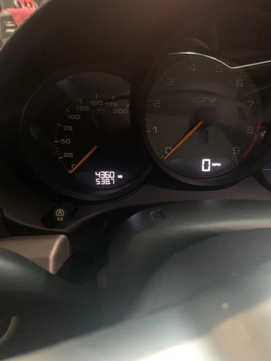 2016 Porsche 981 Cayman GT4 - Image 11 of 19