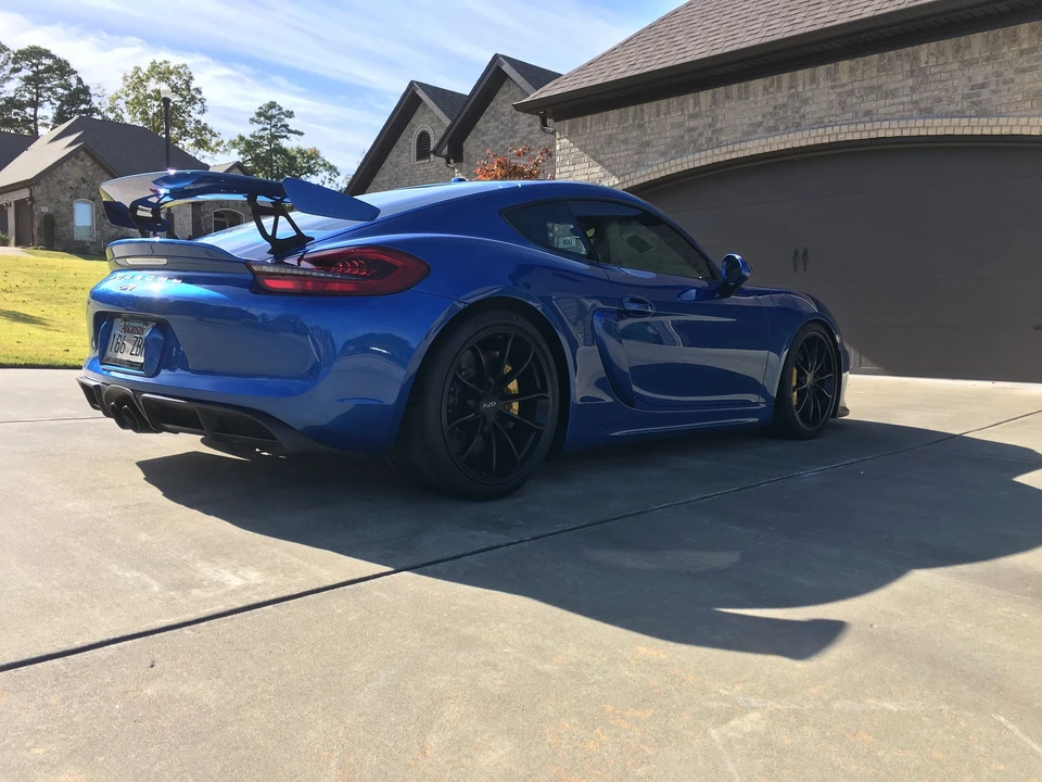 2016 Porsche 981 Cayman GT4 - Image 5 of 31