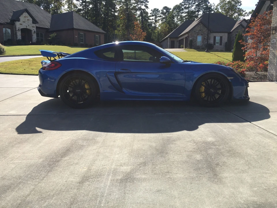 2016 Porsche 981 Cayman GT4 - Image 6 of 31