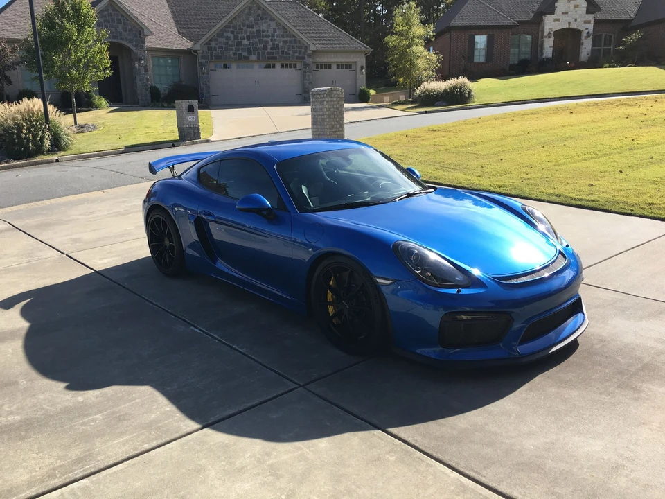 2016 Porsche 981 Cayman GT4 - Image 8 of 31