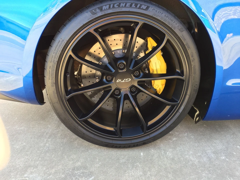 2016 Porsche 981 Cayman GT4 - Image 13 of 31