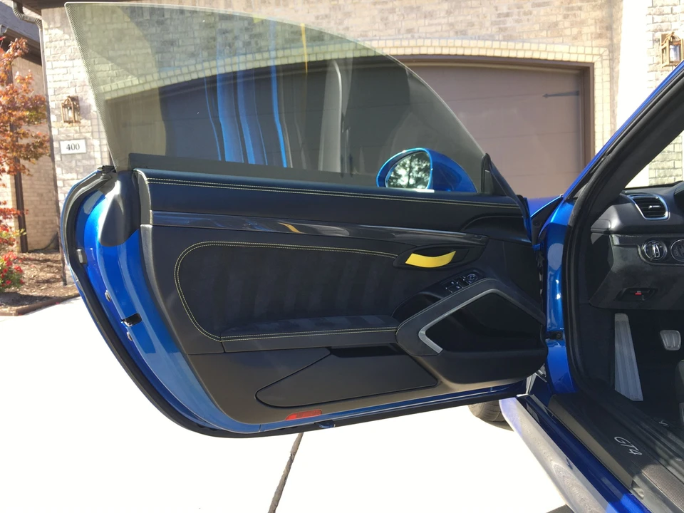 2016 Porsche 981 Cayman GT4 - Image 15 of 31