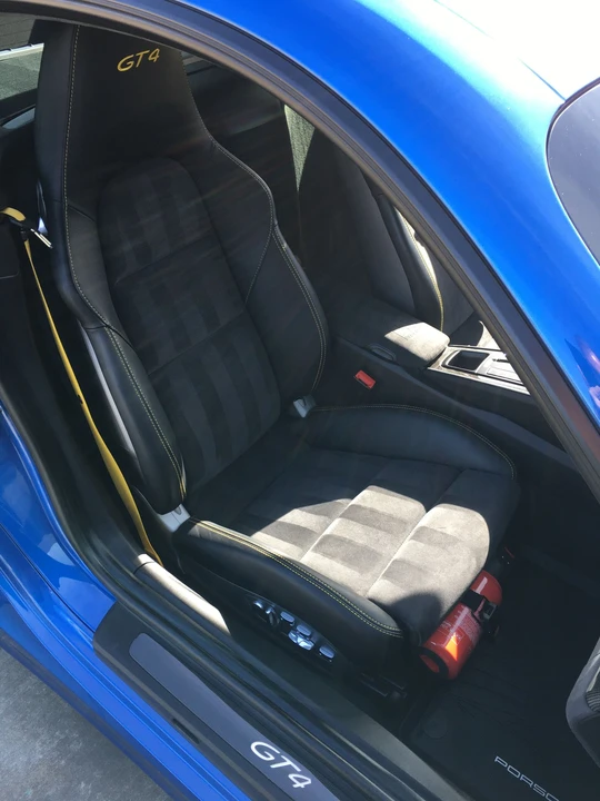 2016 Porsche 981 Cayman GT4 - Image 20 of 31