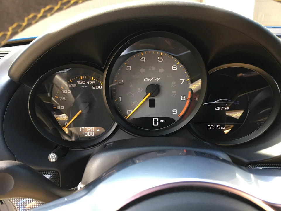2016 Porsche 981 Cayman GT4 - Image 21 of 31