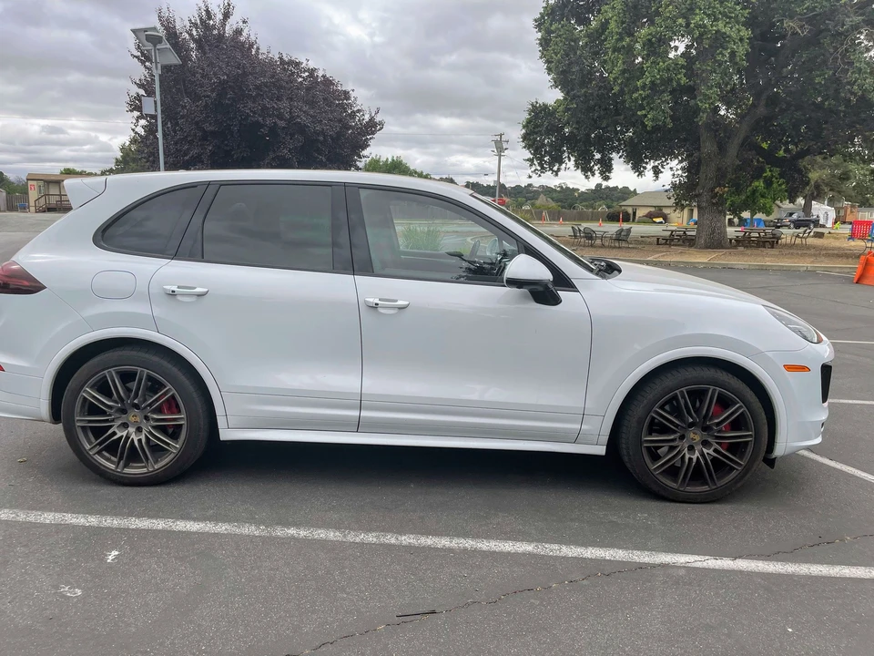 2016 Porsche 958 Cayenne GTS - Image 4 of 21