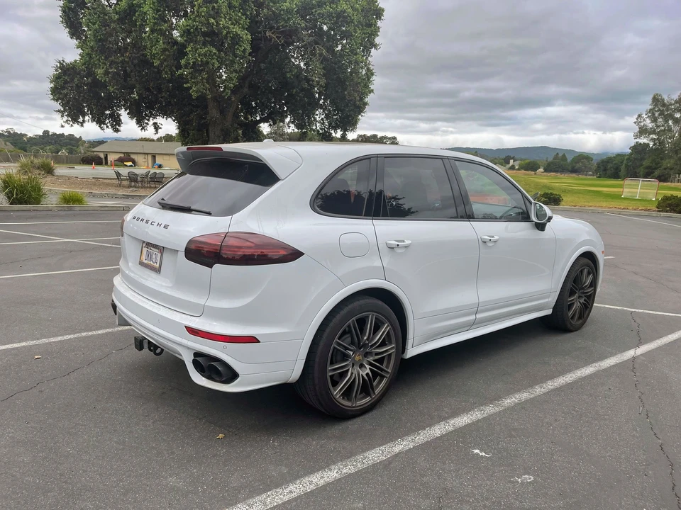 2016 Porsche 958 Cayenne GTS - Image 6 of 21