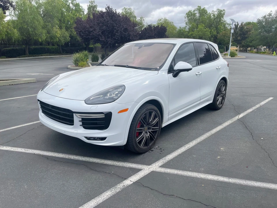 2016 Porsche 958 Cayenne GTS - Image 10 of 21