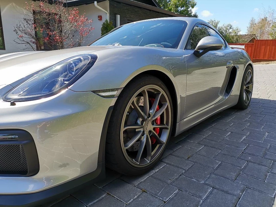2016 Porsche 981 Cayman GT4 - Image 3 of 10