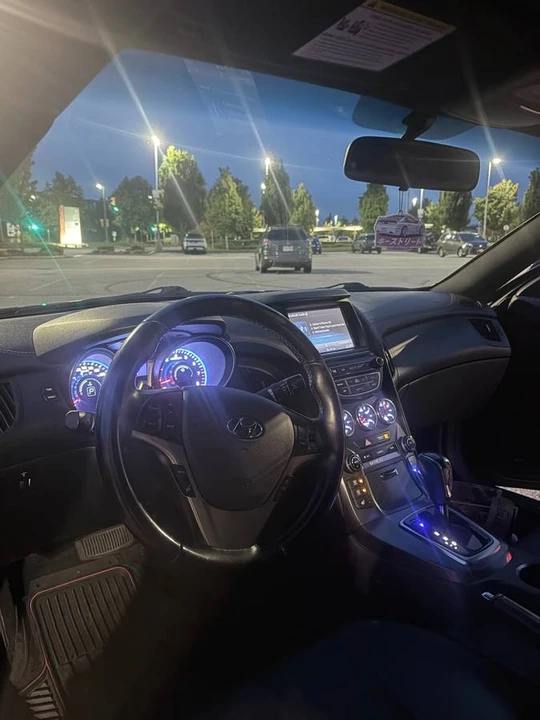2016 Hyundai Genesis Coupe - Image 10 of 10