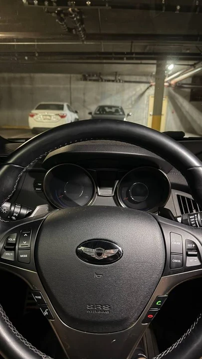 2016 Hyundai Genesis Coupe - Image 9 of 16