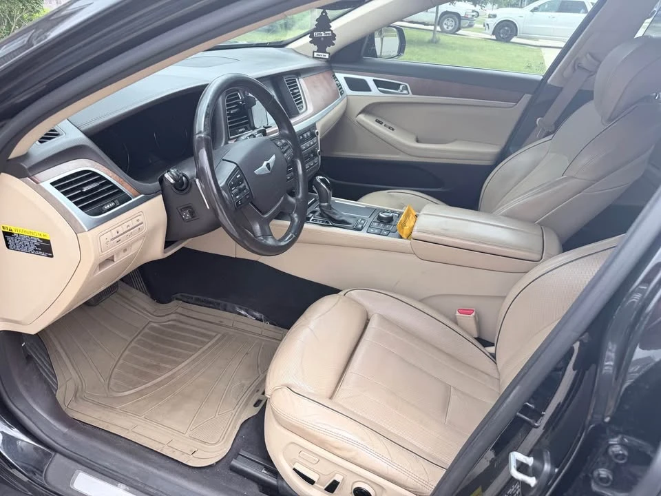 2016 Genesis - Image 8 of 9