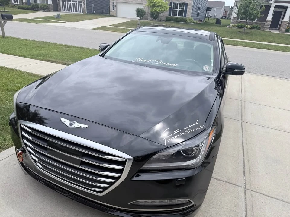 2016 Genesis - Image 2 of 9