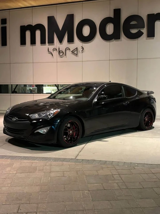 2016 Genesis - Image 3 of 14
