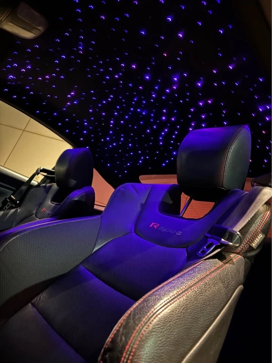 2016 Genesis - Image 14 of 16