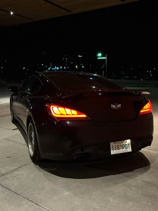 2016 Genesis - Image 15 of 16