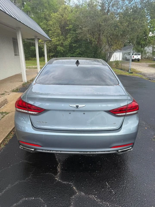 2016 Hyundai Genesis - Image 2 of 10