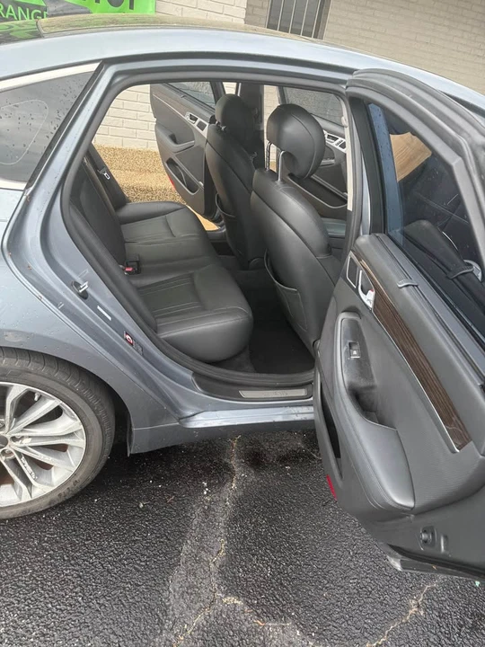2016 Hyundai Genesis - Image 6 of 10
