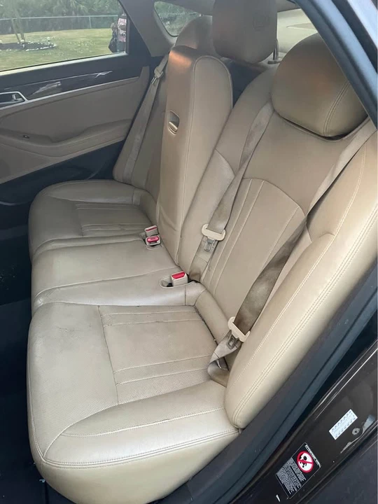 2016 Hyundai Genesis - Image 8 of 13