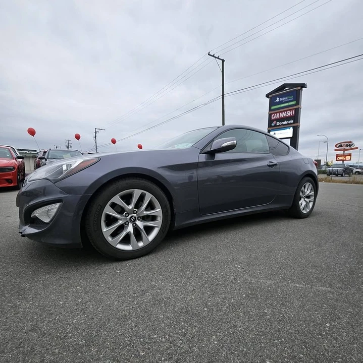 2016 Hyundai Genesis - Image 4 of 20