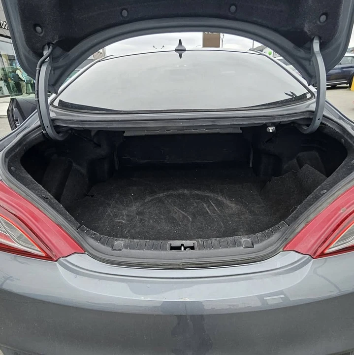 2016 Hyundai Genesis - Image 6 of 20