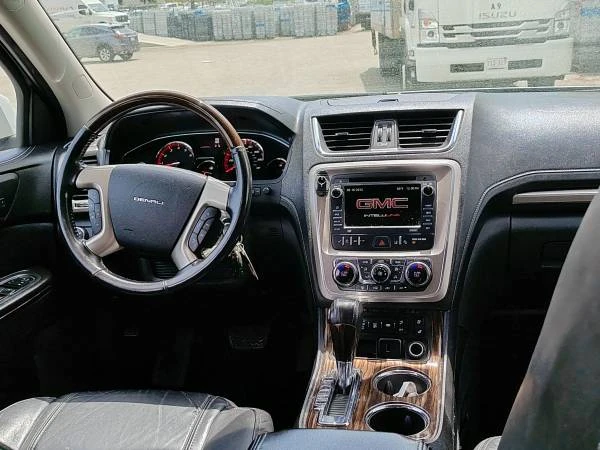 2016 GMC Acadia - Image 16 of 31